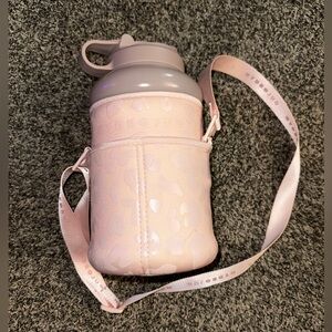 Pink Hydrojug with sleeve